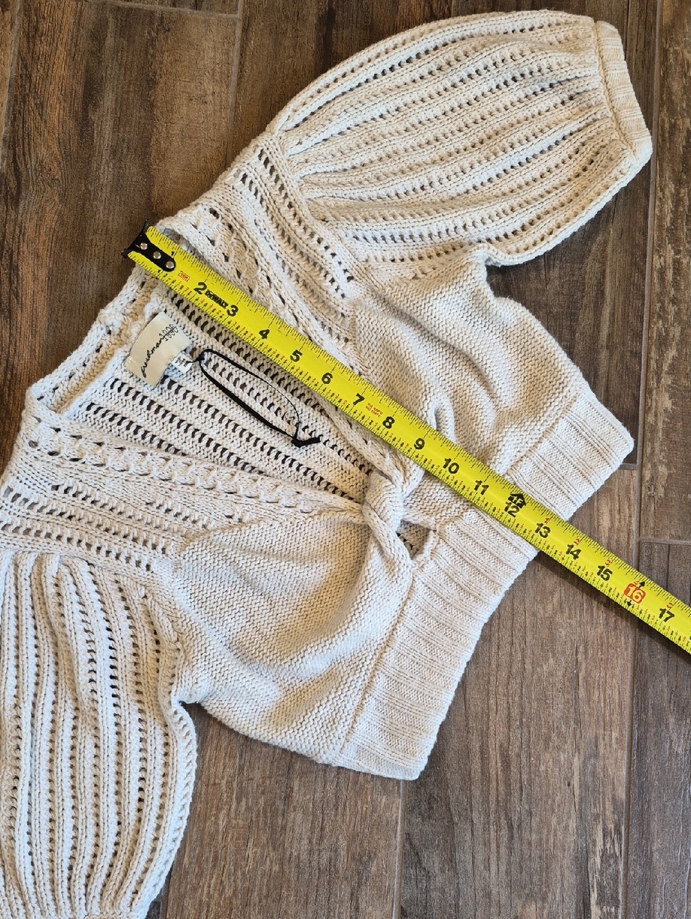 Freshman 1996 Cropped Peekaboo Knotted Detail Short Sleeve Knitted Sweater, XS - Picture 3 of 8